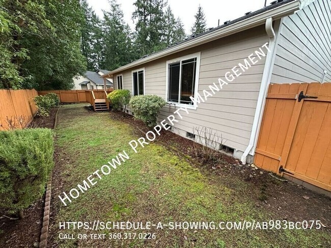 Building Photo - 9420 Fairhill Dr NE