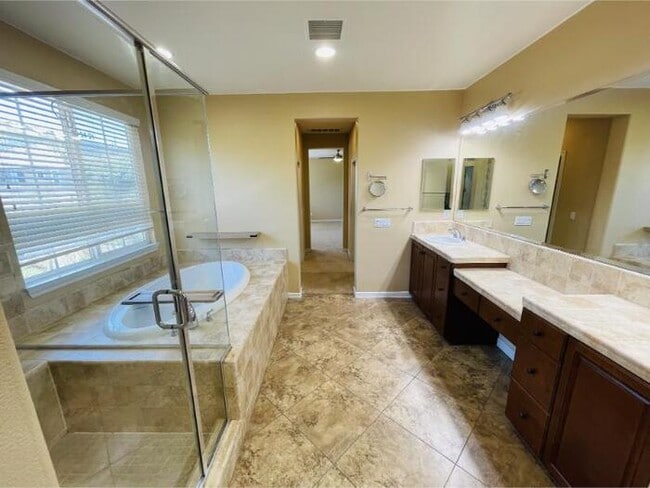 Building Photo - 32391 Alpine Ct