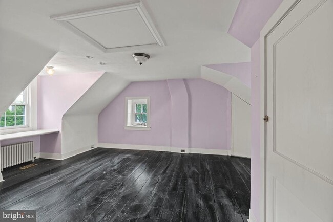 Building Photo - 209 N Bellevue Ave