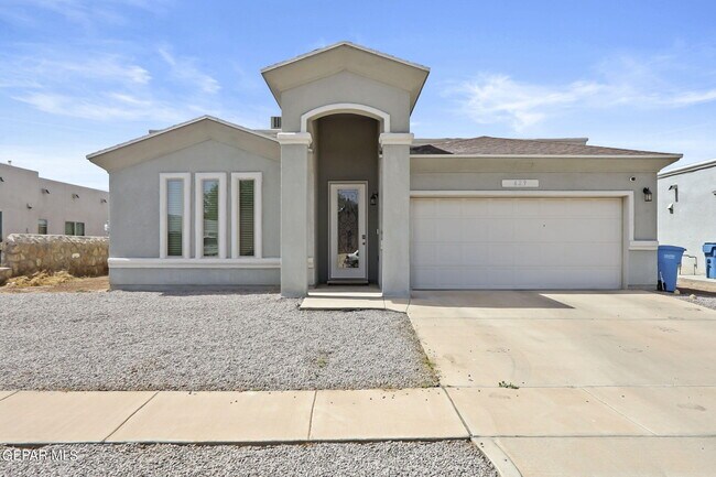 Building Photo - 629 Guy Meyers