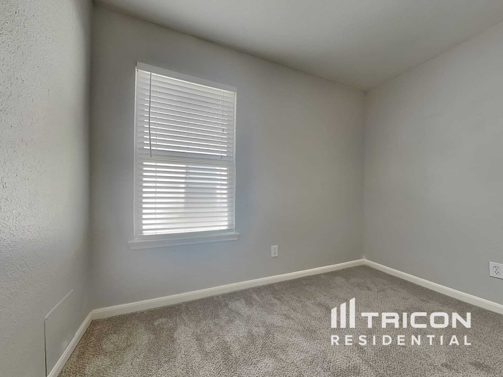 Building Photo - 6535 Providence View Ln