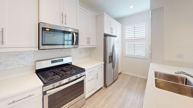 Building Photo - 515 Surfbird Ln