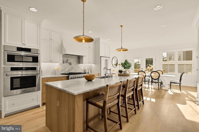 Building Photo - 4830 8th St NW