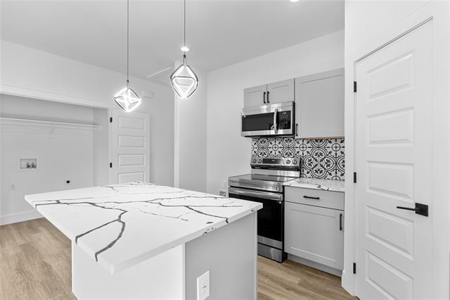 Building Photo - 2724 Swanson St