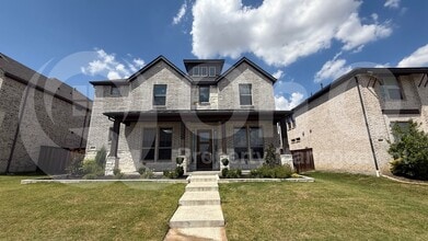 Building Photo - 3508 Covedale Blvd
