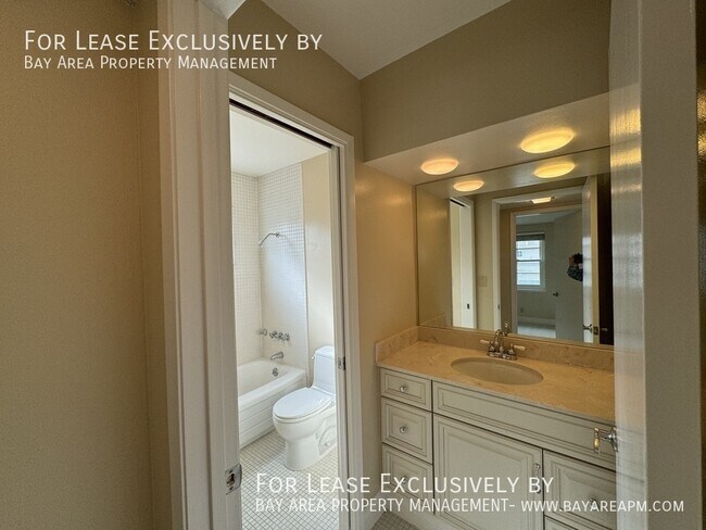 Building Photo - 782 Berkshire Dr
