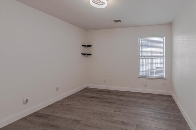 Building Photo - 13400 Caballero Cove
