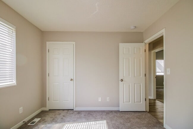 Building Photo - 7548 Mesa Maple Dr
