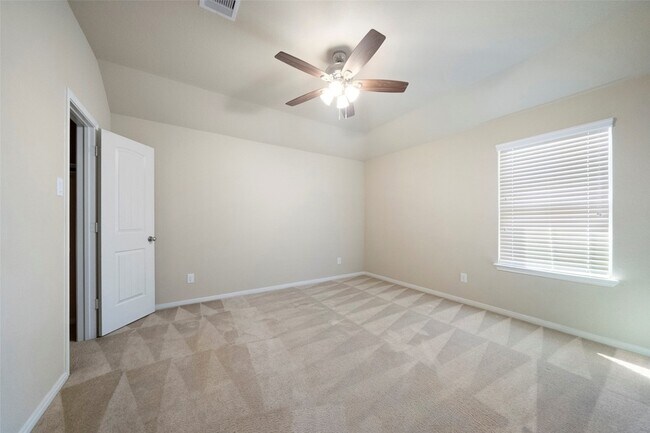 Building Photo - 13206 Clover Creek Point Ln
