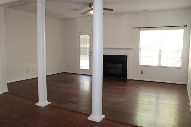 Building Photo - 2802 Gross Ave