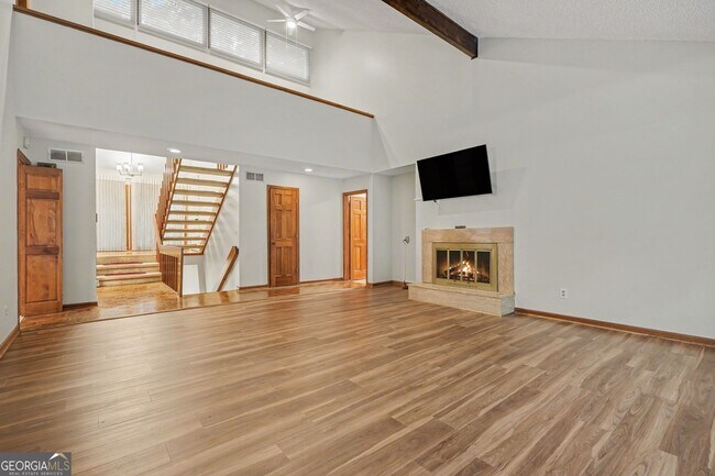 Building Photo - 500 Hickory Hills Trail
