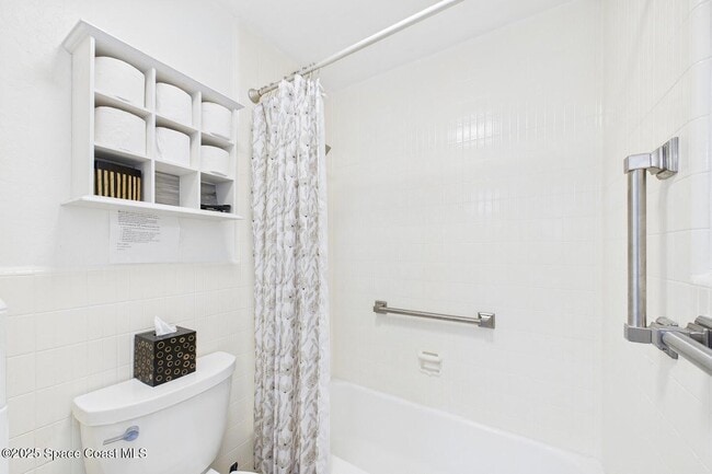 Building Photo - 778 Nassau Rd