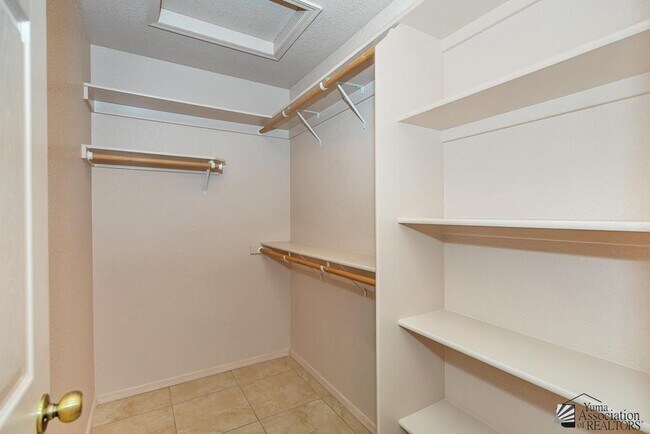 Building Photo - 11149 E 26th St