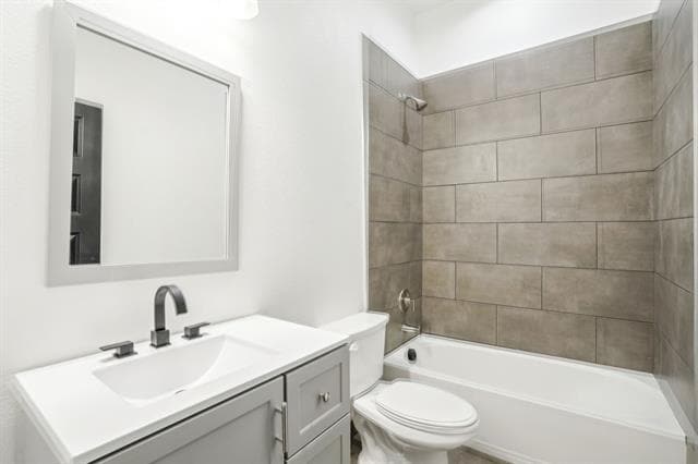 Building Photo - 2114 Spikes St