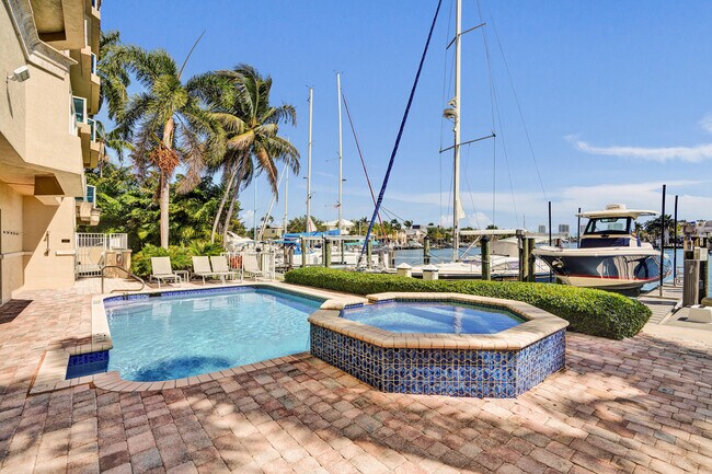 Building Photo - 516 Hendricks Isle