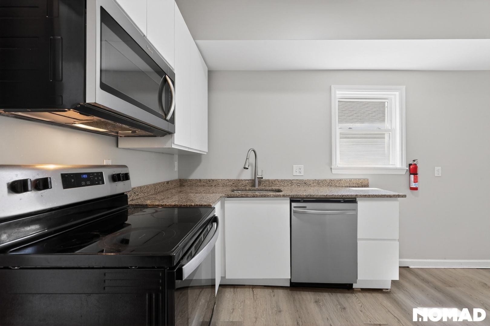 Building Photo - 558 Marston St