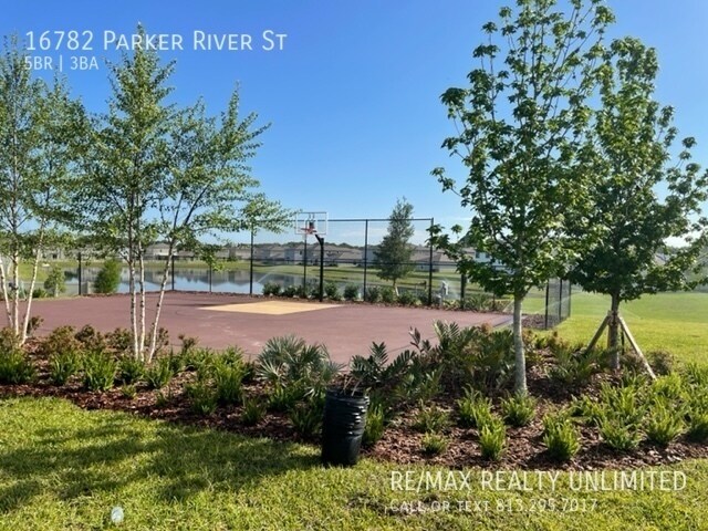Building Photo - 16782 Parker River St