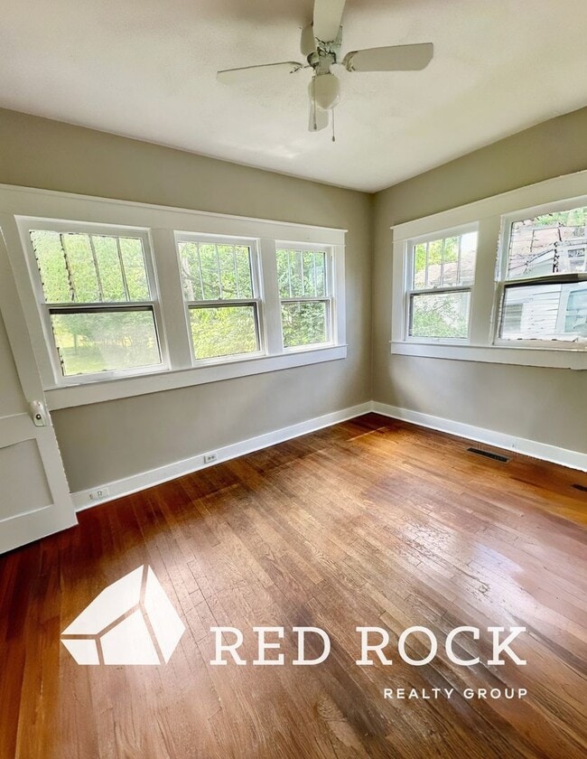 Building Photo - Beautiful Home in Southside/UAB Footprint