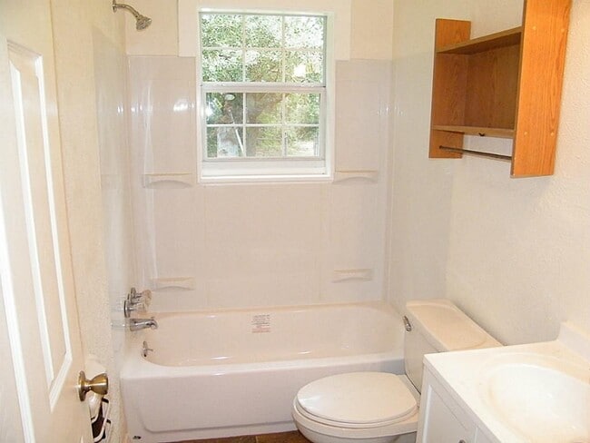Building Photo - 256 FM 3083