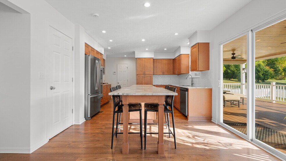Building Photo - 111 Hermitage Ct