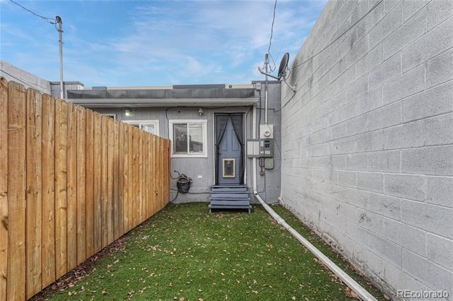 Building Photo - 1026 Inca St