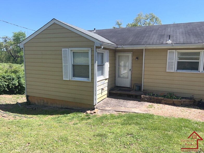 Building Photo - 3820 Buffat Mill Rd