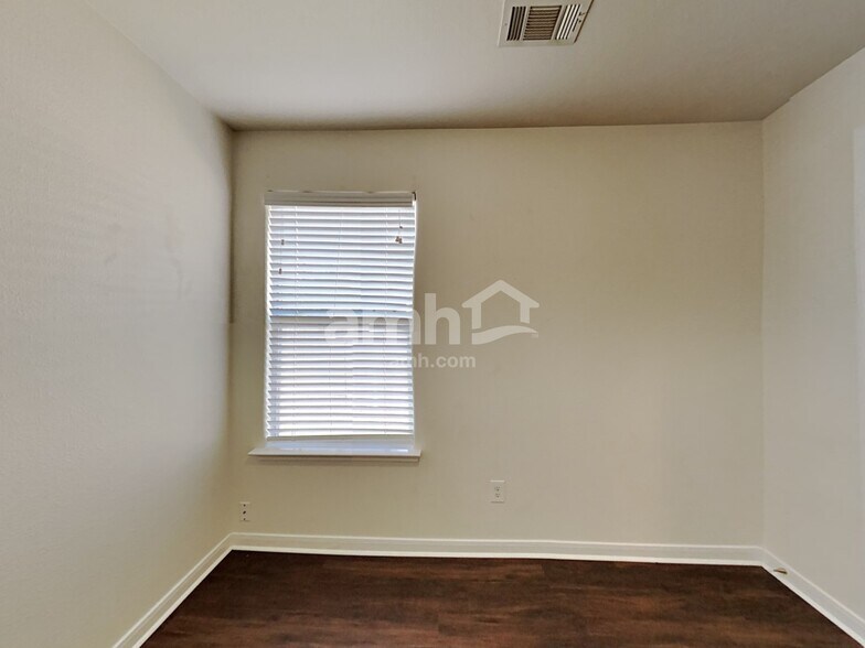 Building Photo - 28902 Llano River Loop