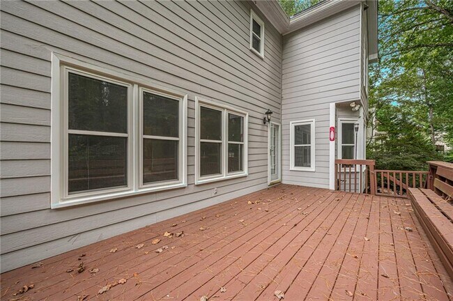 Building Photo - 461 Braidwood Walk NW