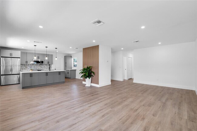 Building Photo - 9730 SW 161st St
