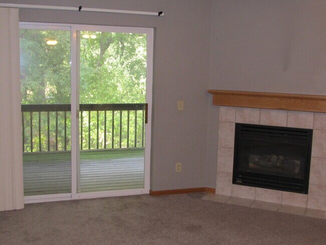 Building Photo - 3812 Creek Hill Dr