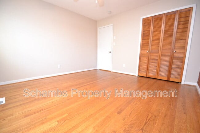 Building Photo - 5133 Lundy Dr