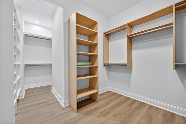 Building Photo - 2019 Bendstone Cir