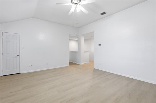 Building Photo - 417 Niagara Falls Dr