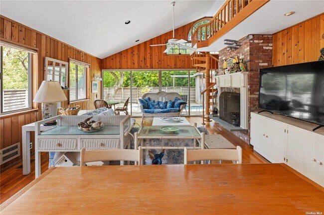 Building Photo - 50 Evergreen Ave