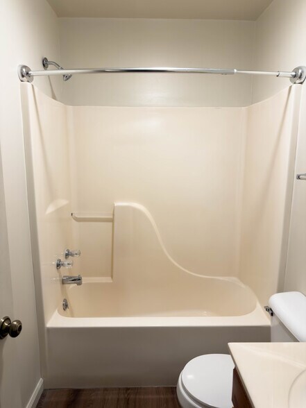 Building Photo - 1513 Lincoln Heights Ave