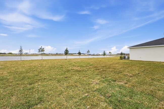 Building Photo - 10835 NW Moon Rise Ln