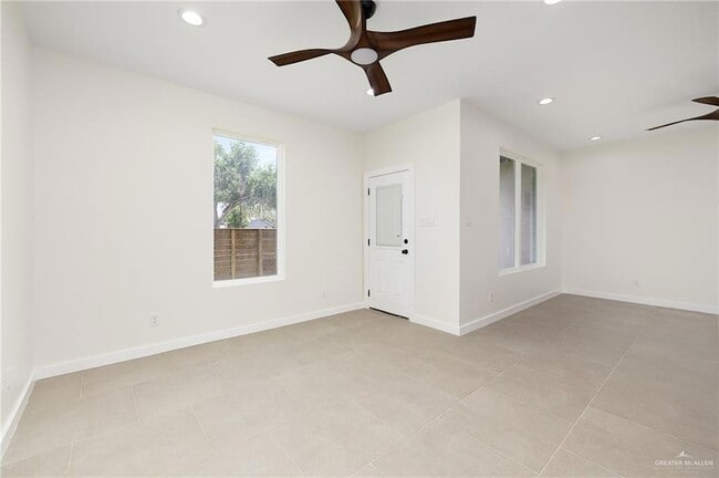 Building Photo - 912 Bicentennial Blvd