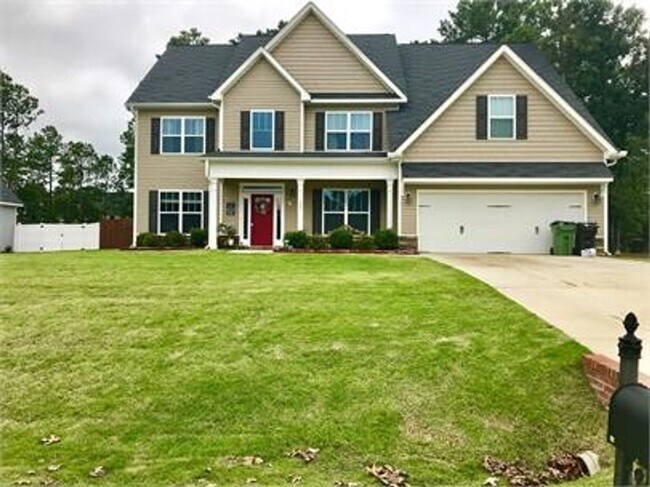 Building Photo - Carolina Lakes Gated Community!!