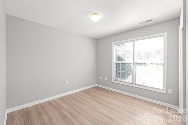 Building Photo - 1020 Cranston Crossing Pl