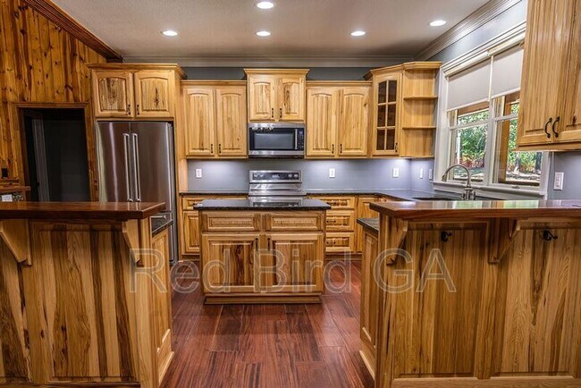 Building Photo - 168 Timberlake Dr