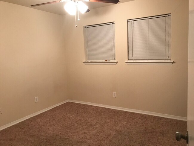 Building Photo - 3516 Flamingo Way