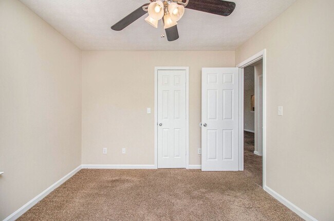 Building Photo - 4 Bedroom in Stonecrest