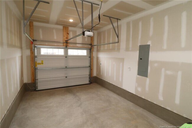 Building Photo - 3131 Cathedral Comb Dr