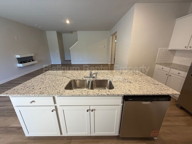 Building Photo - 54 Rustin Rdg