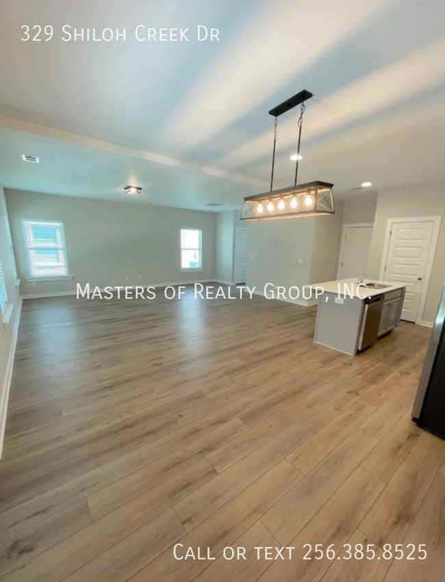 Building Photo - 329 Shiloh Creek Dr