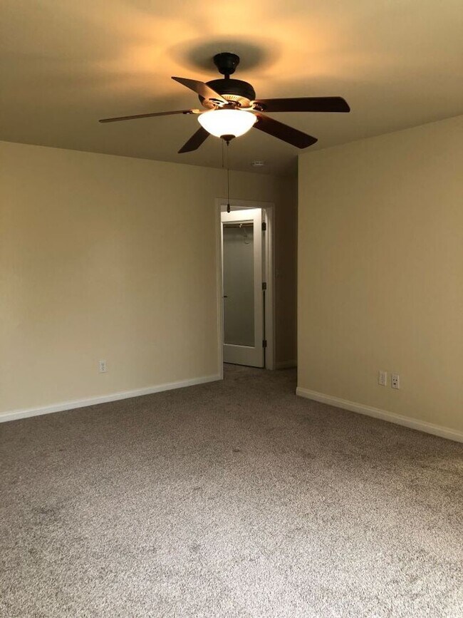 Building Photo - 13003 Lake Pueblo Way