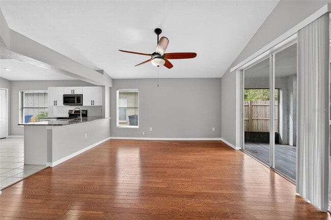 Building Photo - 11305 Symmes Lake Dr