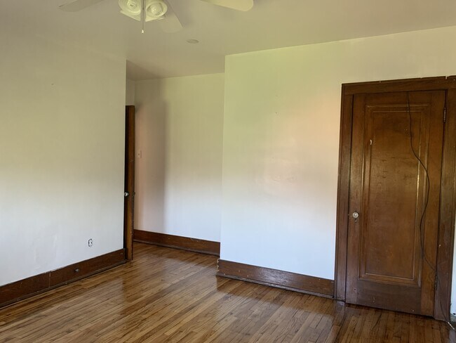 Building Photo - 511 Ann St