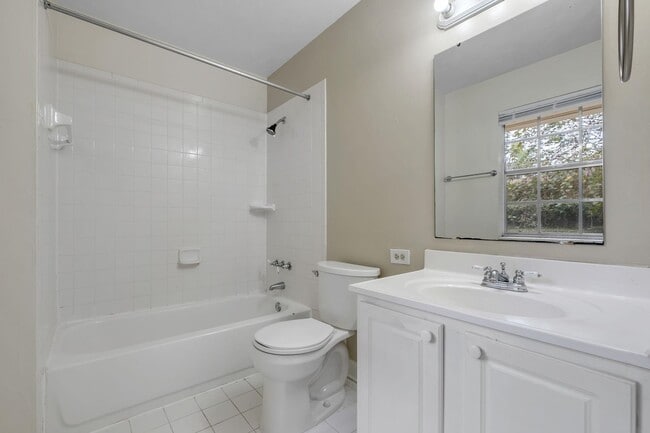 Building Photo - 2507 Waldemar Ln