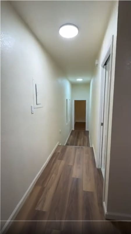 Building Photo - 9545 Brookside Ave